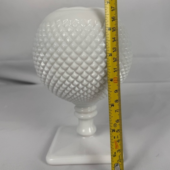 Vintage Westmoreland Milk Glass Ivy English Hobnail Diamond Vase Ball - Picture 5 of 8